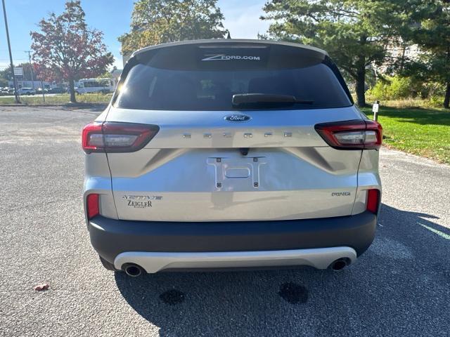 2023 Ford Escape - $19,500