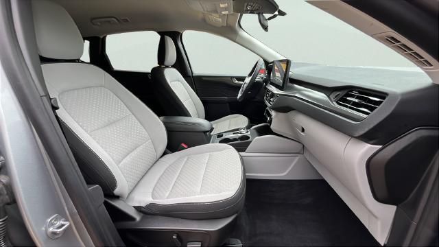 2023 Ford Escape - $24,607