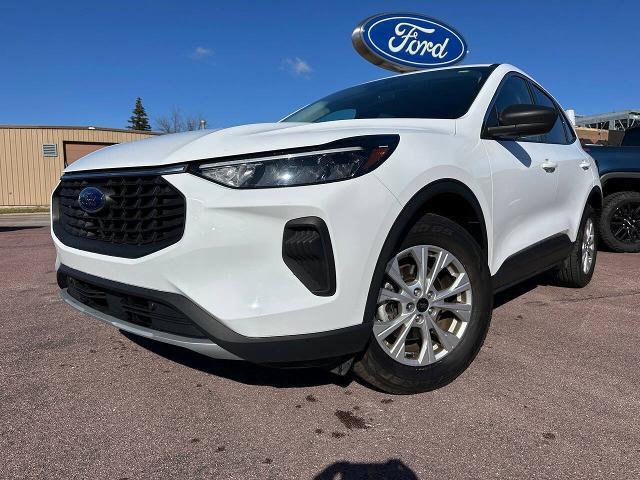 2023 Ford Escape - $24,900