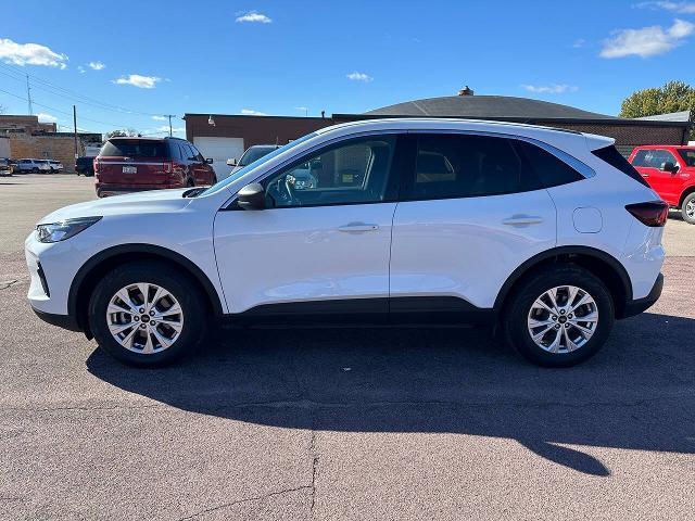 2023 Ford Escape - $24,900