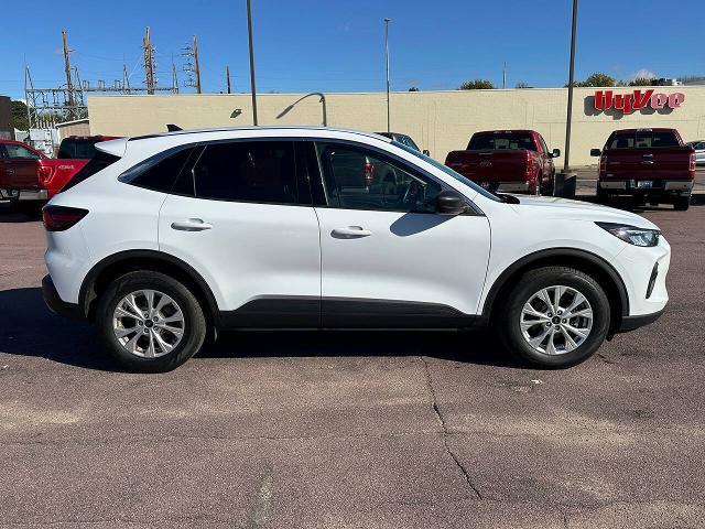 2023 Ford Escape - $24,900