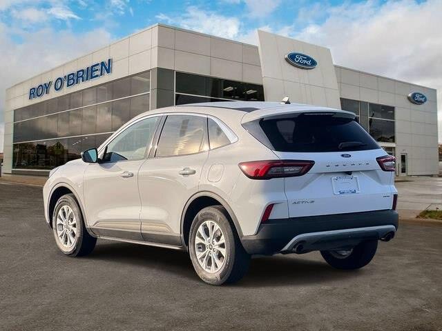 2023 Ford Escape - $22,500