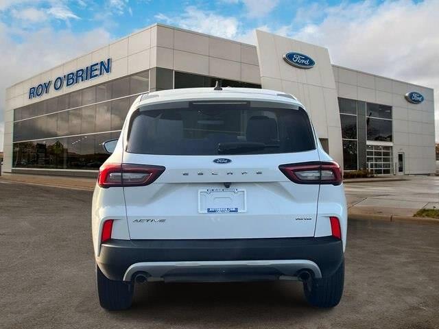 2023 Ford Escape - $22,500
