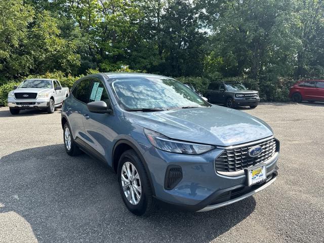 2023 Ford Escape - $25,999