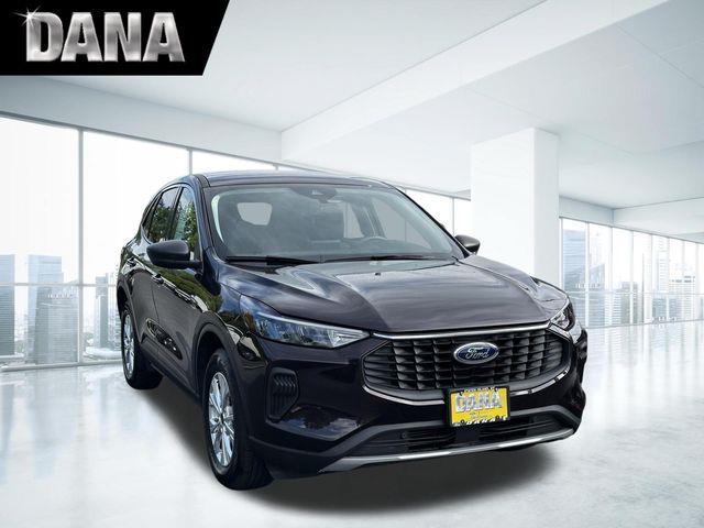 2023 Ford Escape - $23,900