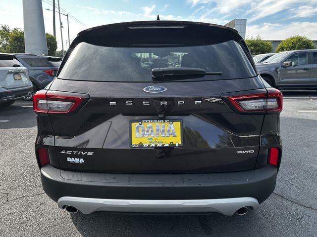 2023 Ford Escape - $23,900