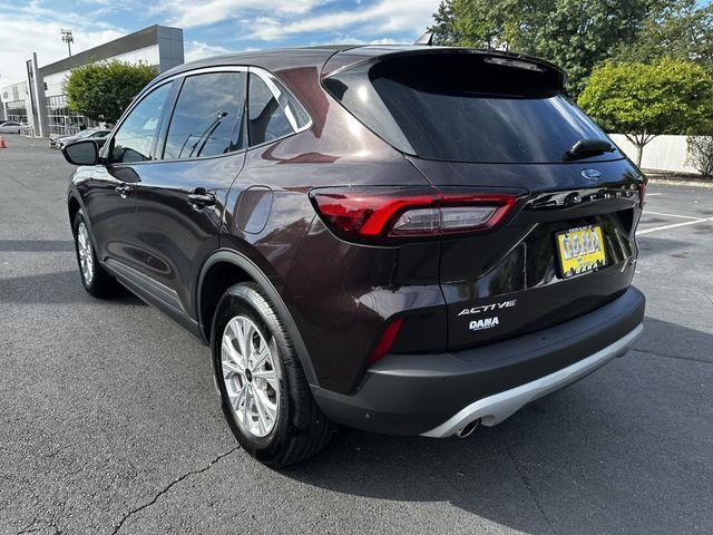 2023 Ford Escape - $23,900