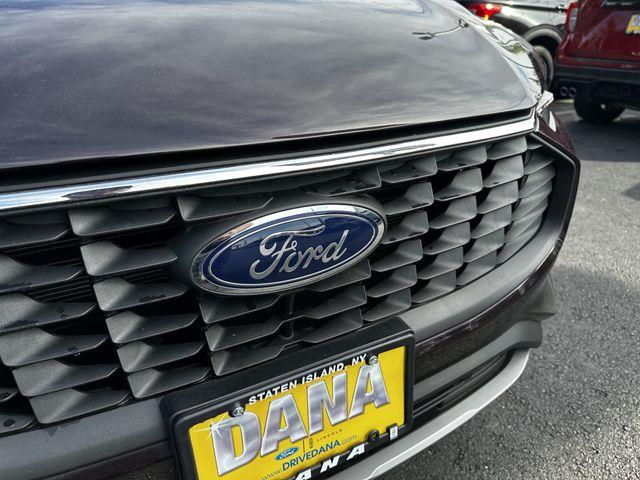 2023 Ford Escape - $23,900