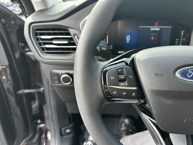2023 Ford Escape - $23,900