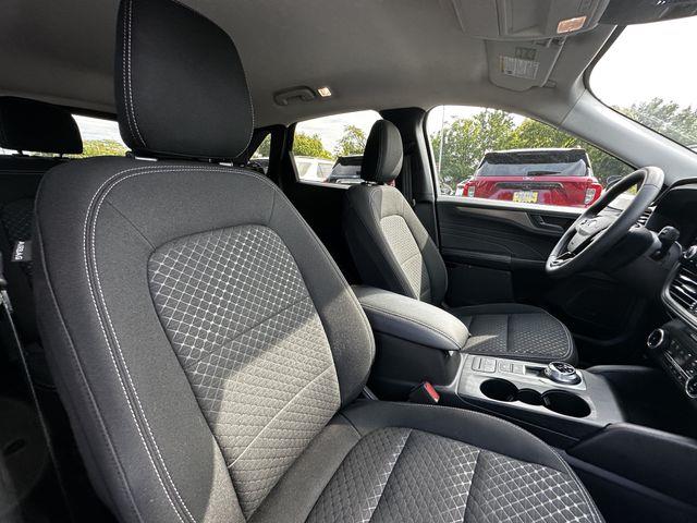 2023 Ford Escape - $23,900