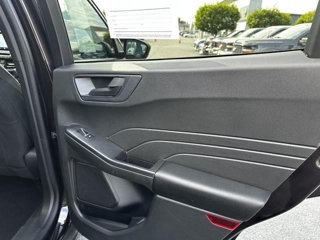 2023 Ford Escape - $23,900