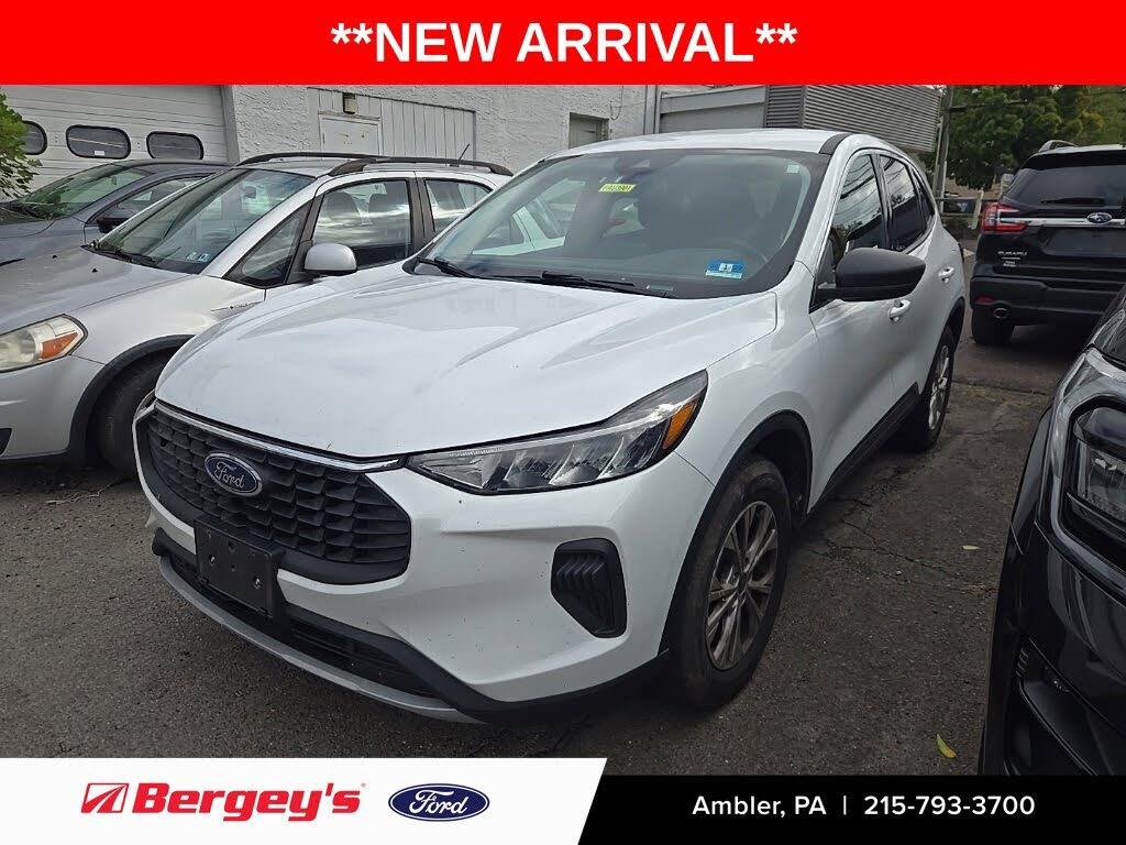 2023 Ford Escape - $17,345