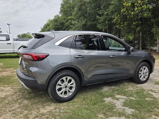 2024 Ford Escape - $24,338
