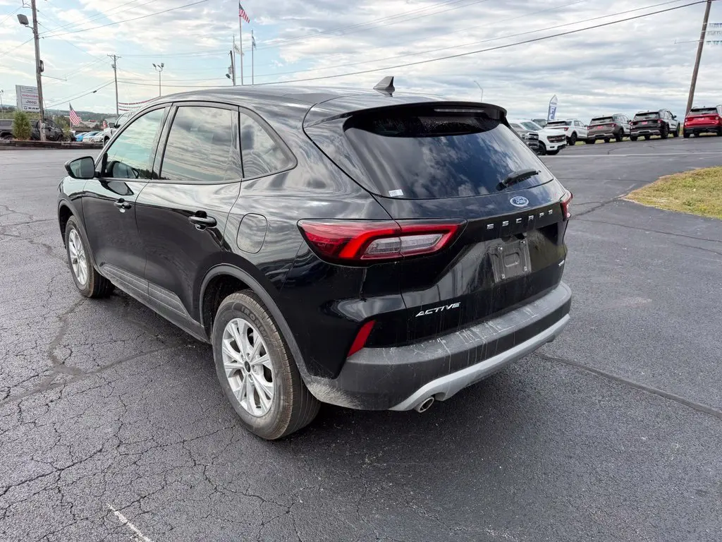 2025 Ford Escape - $22,988