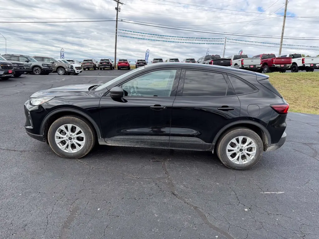 2025 Ford Escape - $22,988