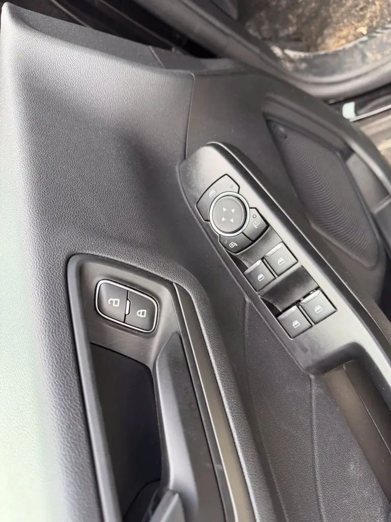 2025 Ford Escape - $22,988