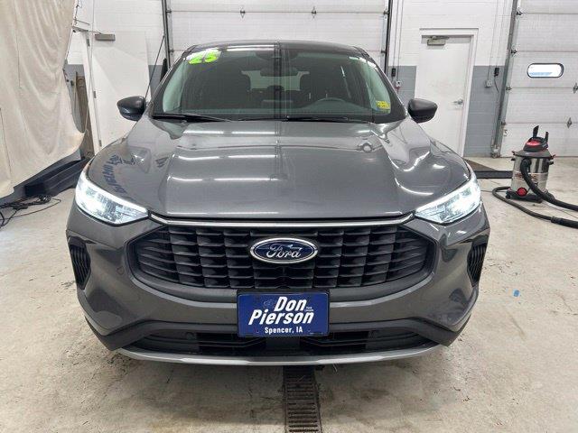 2025 Ford Escape - $25,900