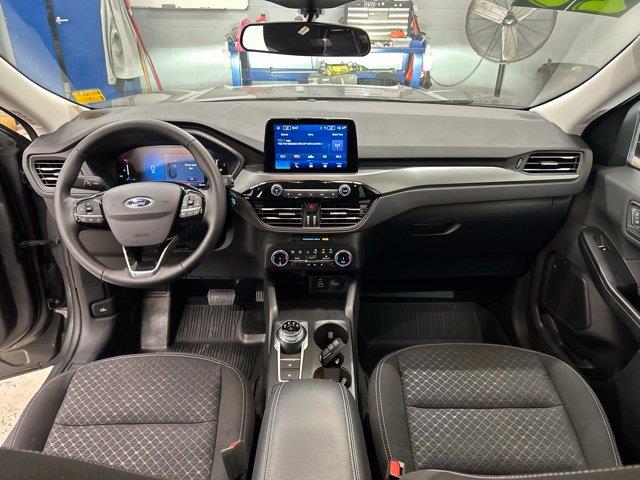 2025 Ford Escape - $25,900