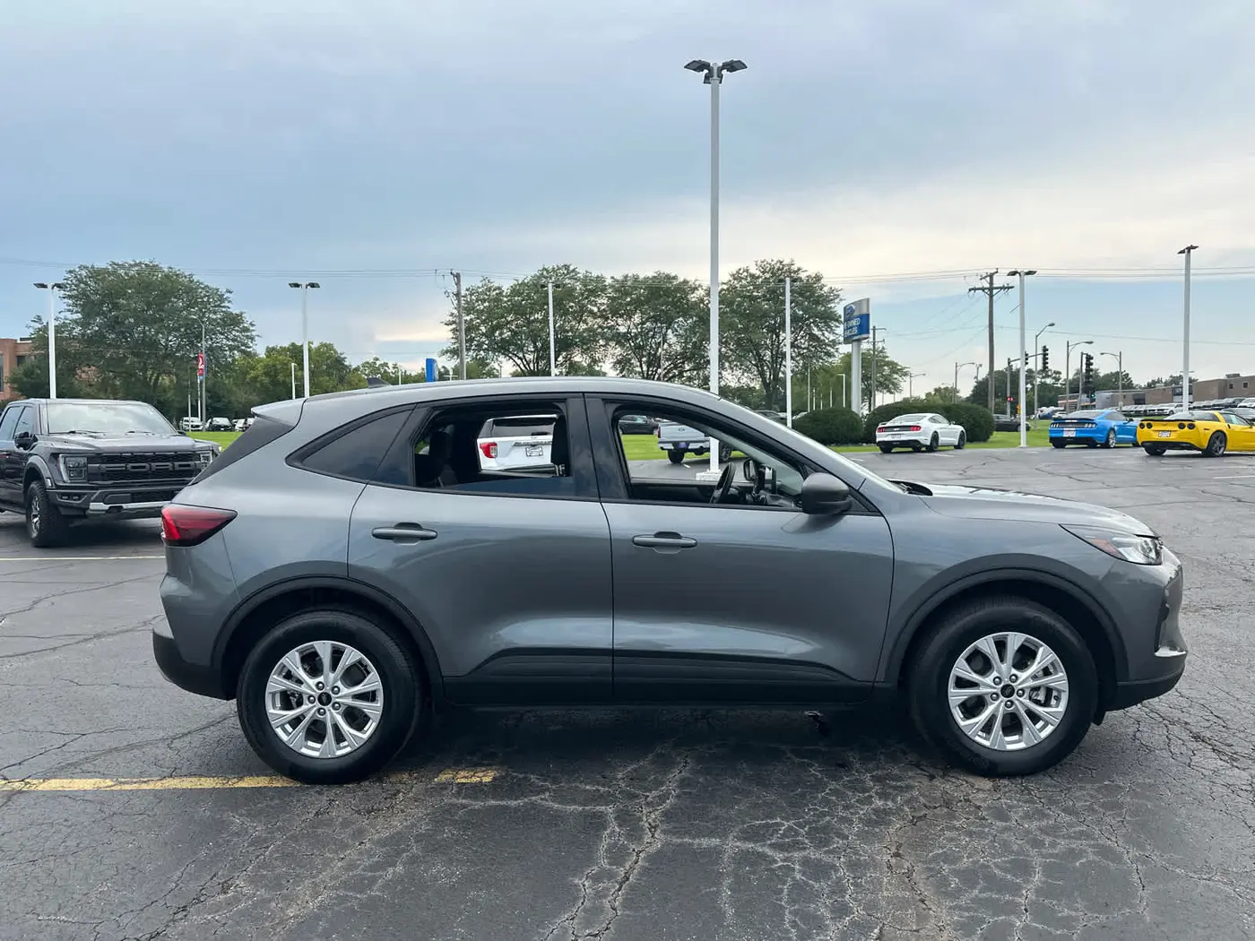 2025 Ford Escape - $19,997