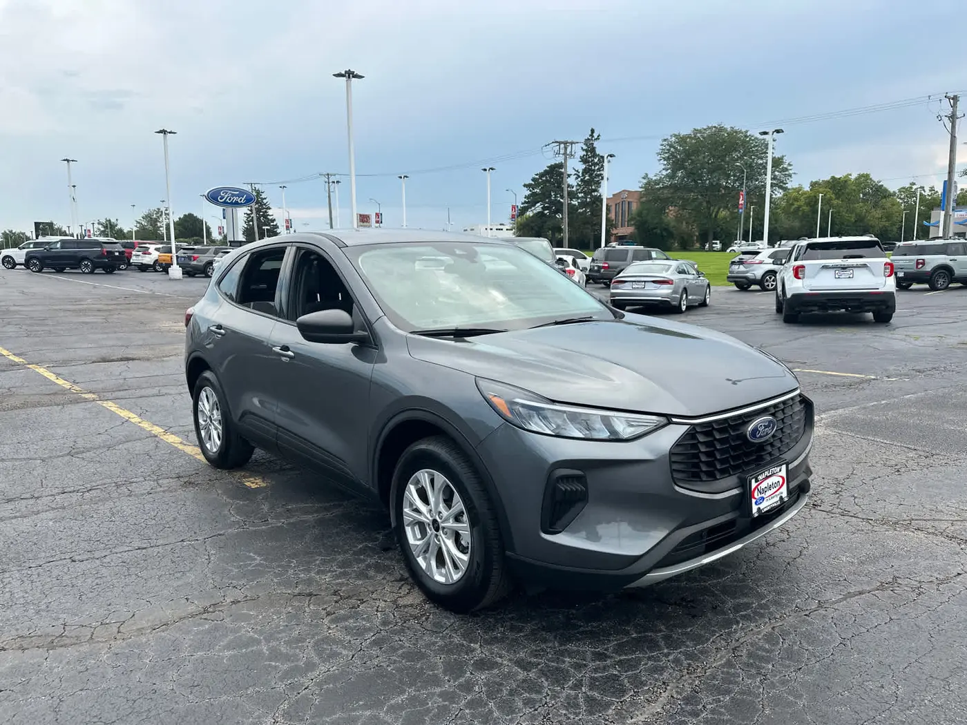 2025 Ford Escape - $19,997