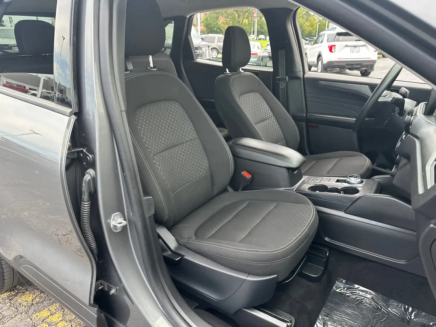 2025 Ford Escape - $19,997