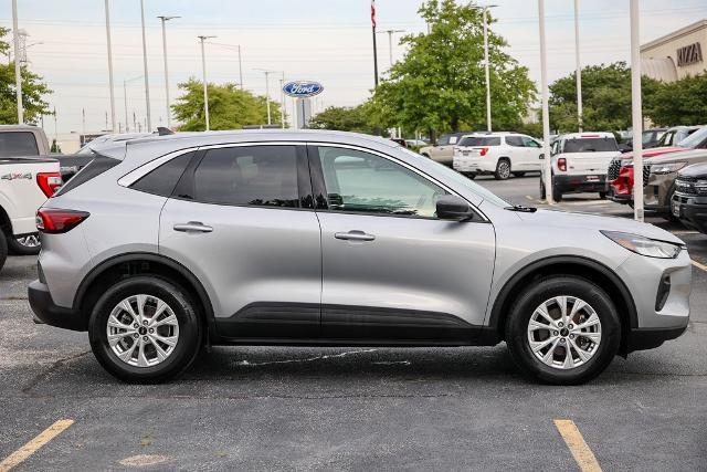 2023 Ford Escape - $24,403