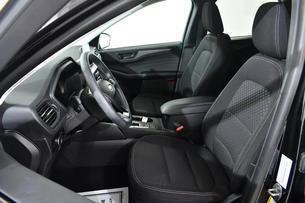 2023 Ford Escape - $21,955
