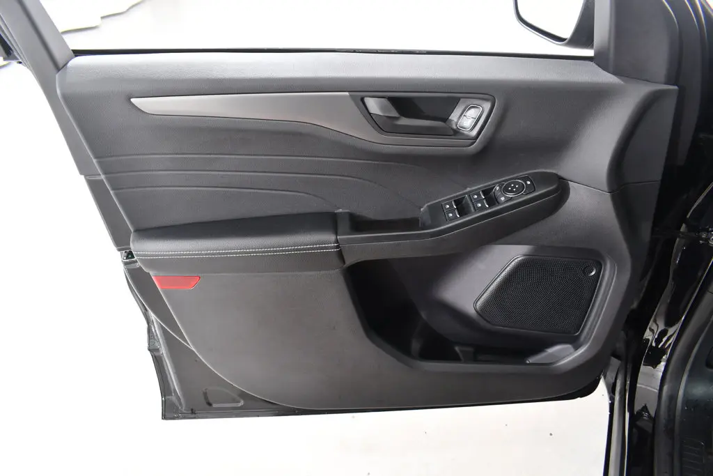 2023 Ford Escape - $21,955