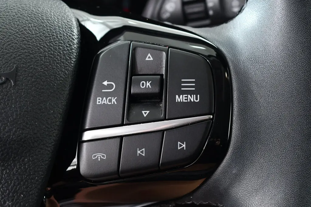 2023 Ford Escape - $21,955