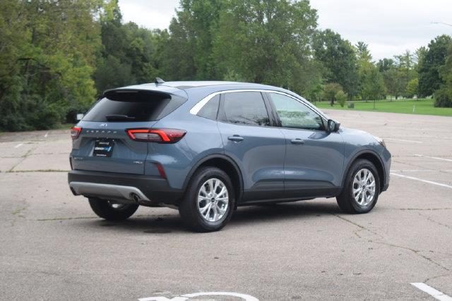 2023 Ford Escape - $23,200