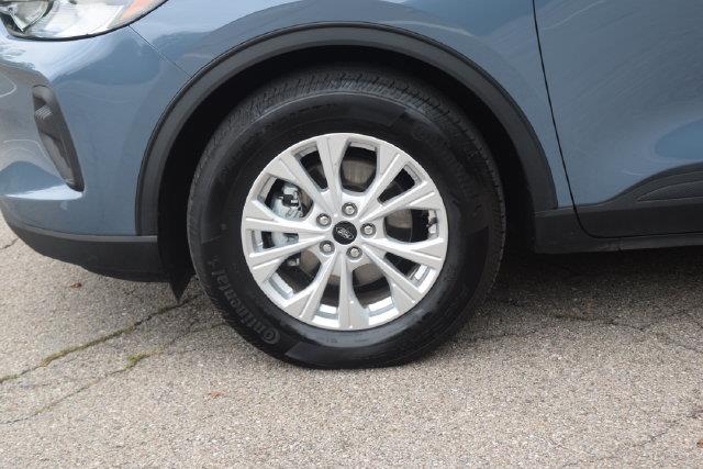 2023 Ford Escape - $23,200