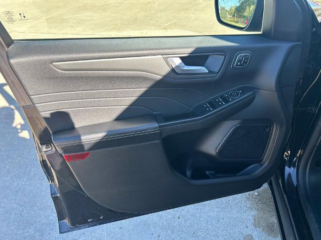 2023 Ford Escape - $24,739
