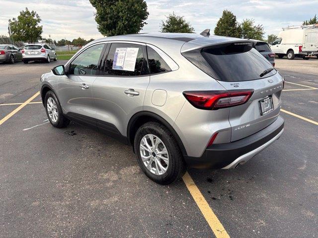 2023 Ford Escape - $21,000