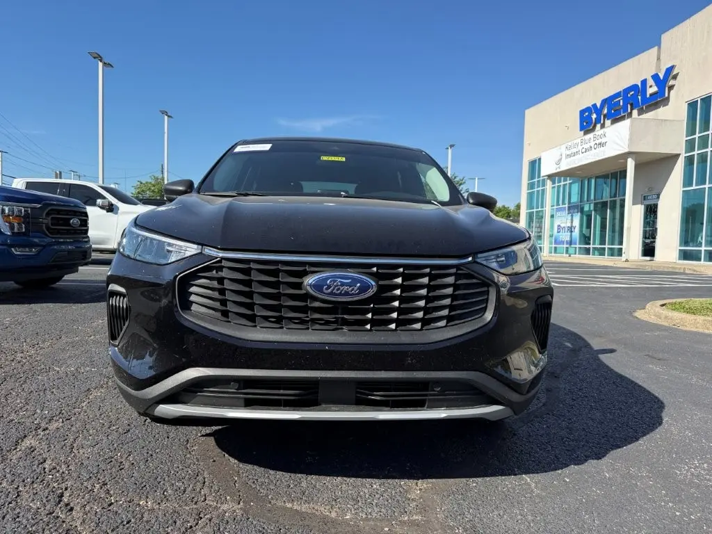 2023 Ford Escape - $23,998
