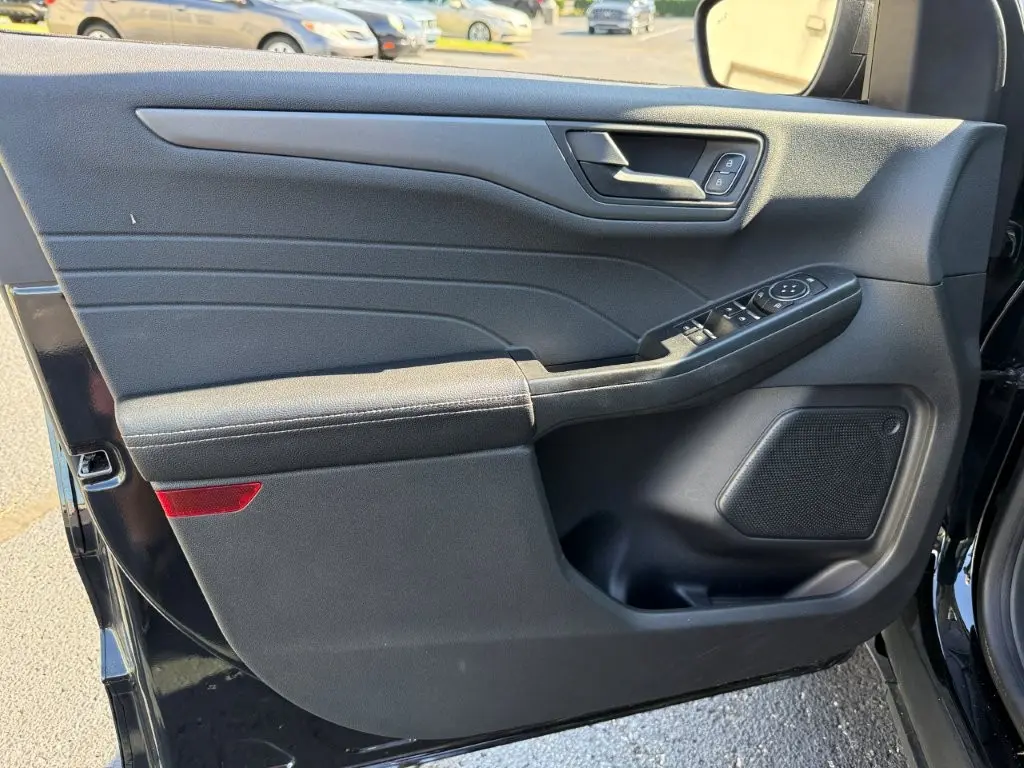 2023 Ford Escape - $23,998
