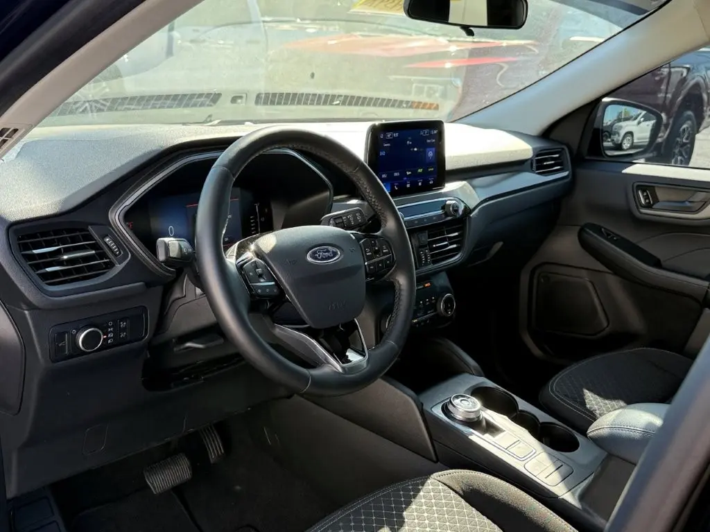 2023 Ford Escape - $23,998
