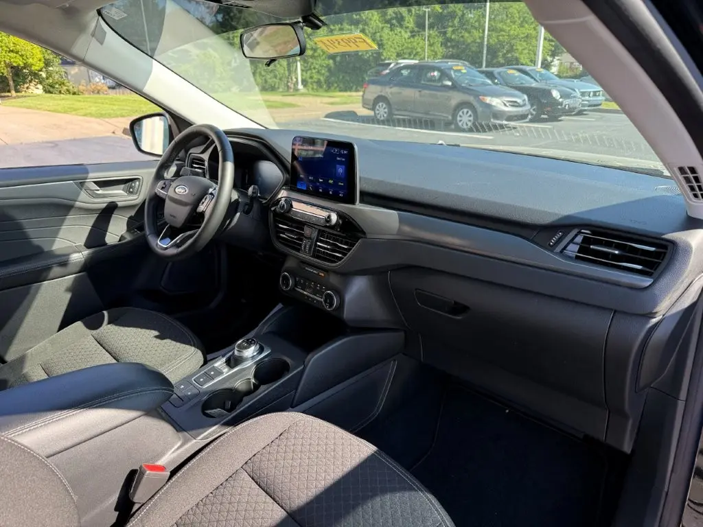 2023 Ford Escape - $23,998