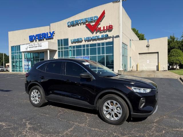 2023 Ford Escape - $23,000