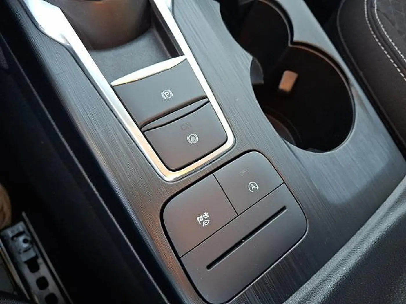2025 Ford Escape - $22,250