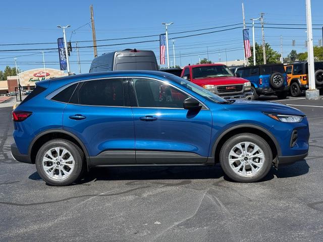 2023 Ford Escape - $22,258