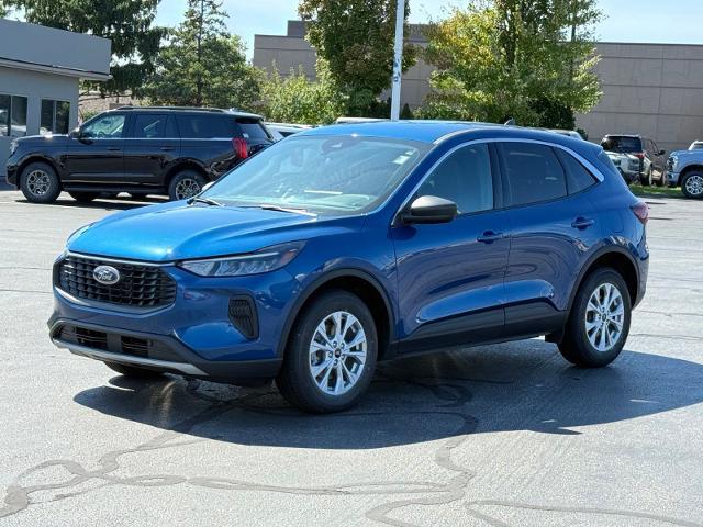 2023 Ford Escape - $22,258