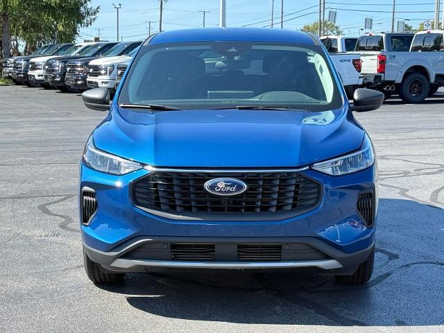 2023 Ford Escape - $22,258
