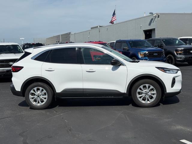 2023 Ford Escape - $19,669