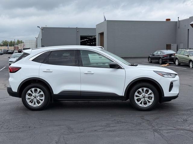 2023 Ford Escape - $19,316