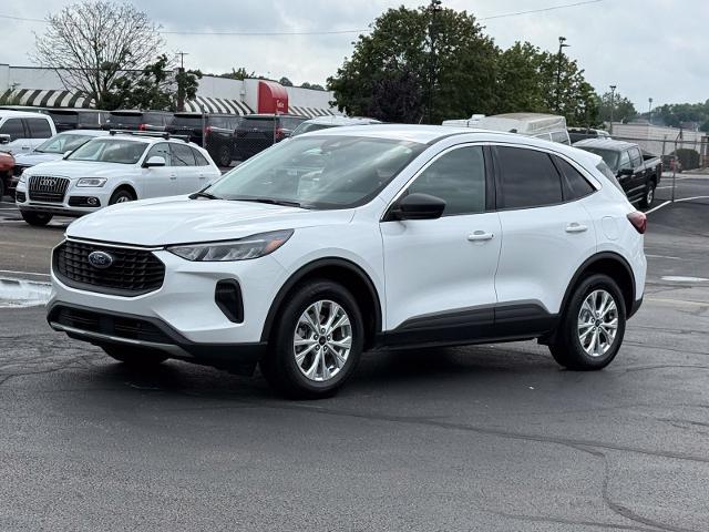 2023 Ford Escape - $19,316