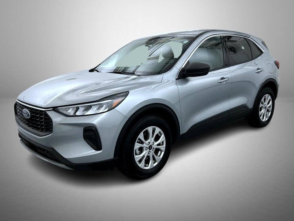 2023 Ford Escape - $25,162