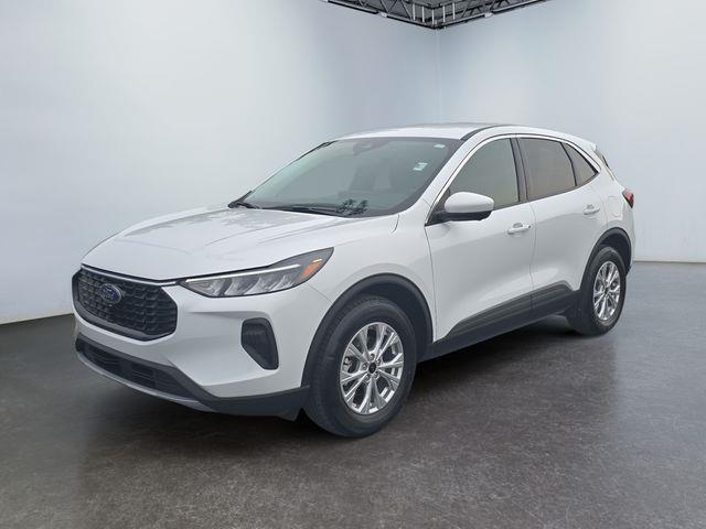 2023 Ford Escape - $23,630