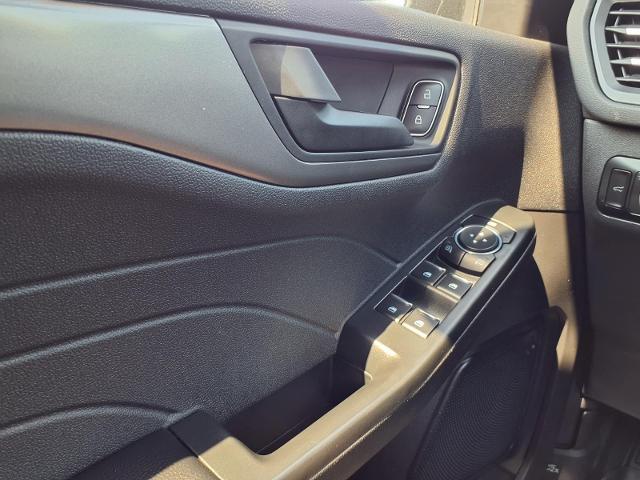 2023 Ford Escape - $23,275