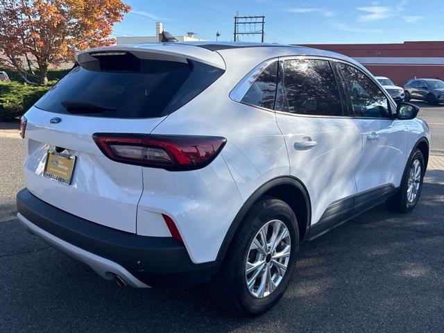 2023 Ford Escape - $23,994