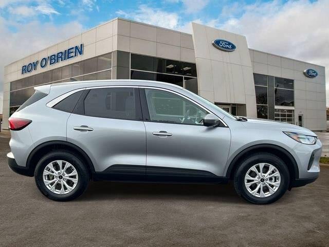 2024 Ford Escape - $24,000